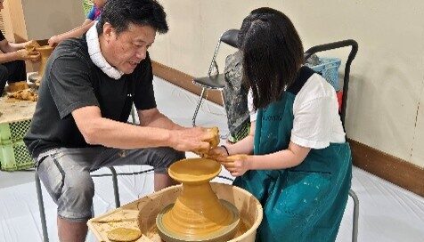 夏休みこども手作り体験を開催。伝統工芸の職人が直接手ほどき